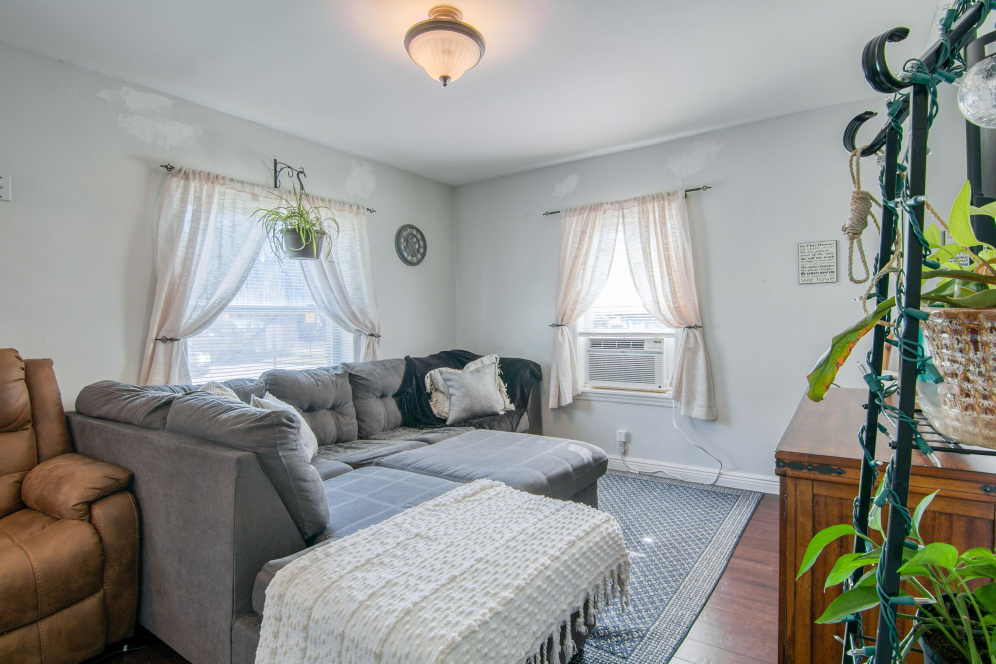 348 New Ludlow Rd, Chicopee, MA 01020 Seven Roads Real Estate Media