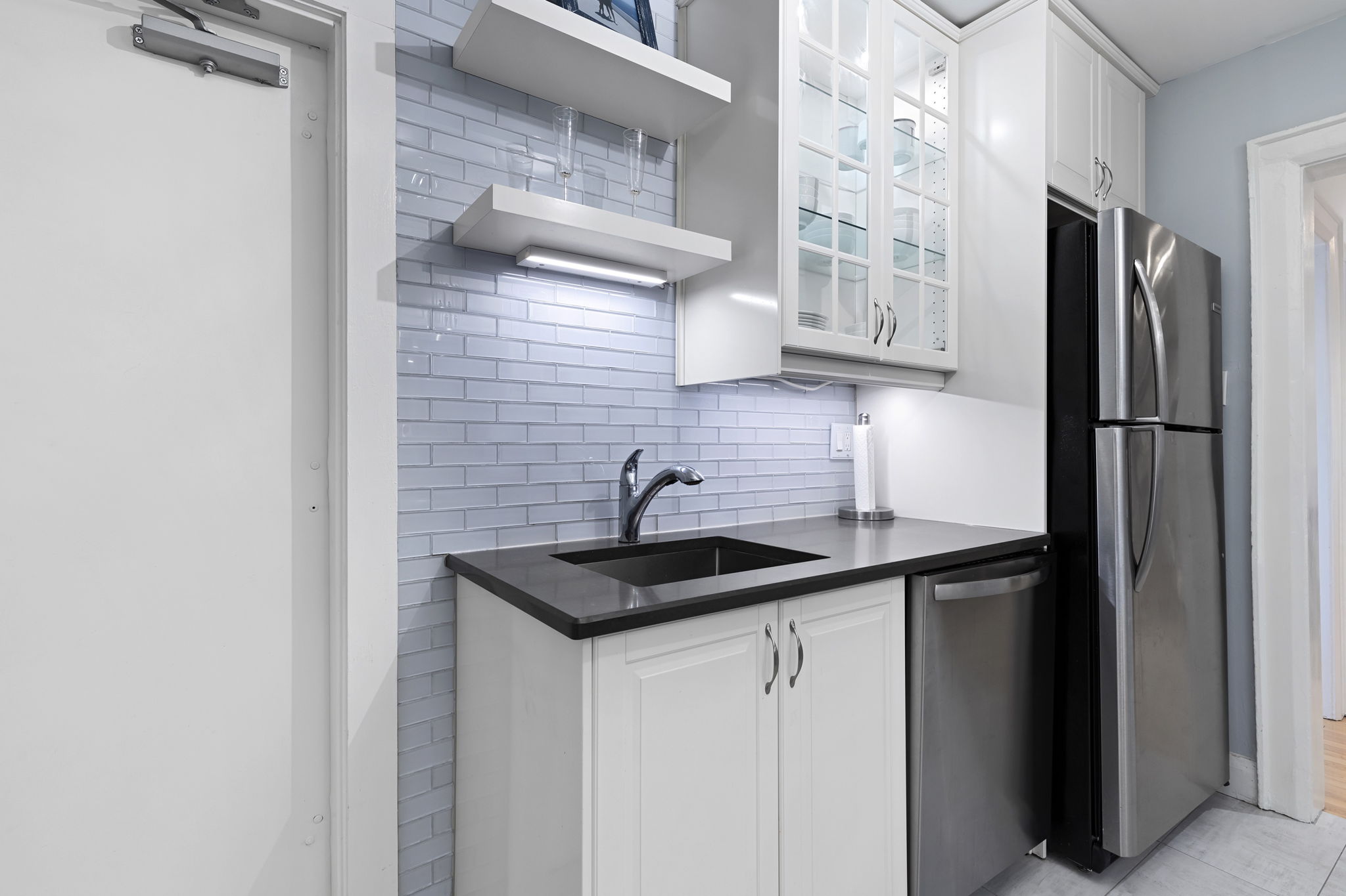 1597 Bathurst St - Unit 8, Toronto, ON M6C 1M6, CA Photo 11