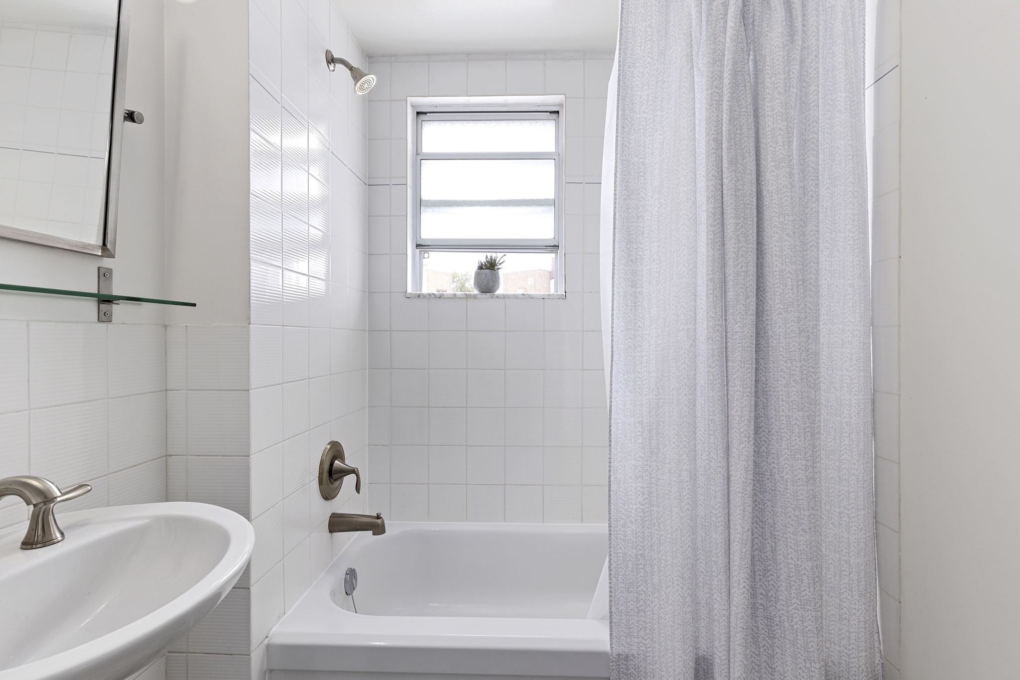 1597 Bathurst St - Unit 8, Toronto, ON M6C 1M6, CA Photo 21