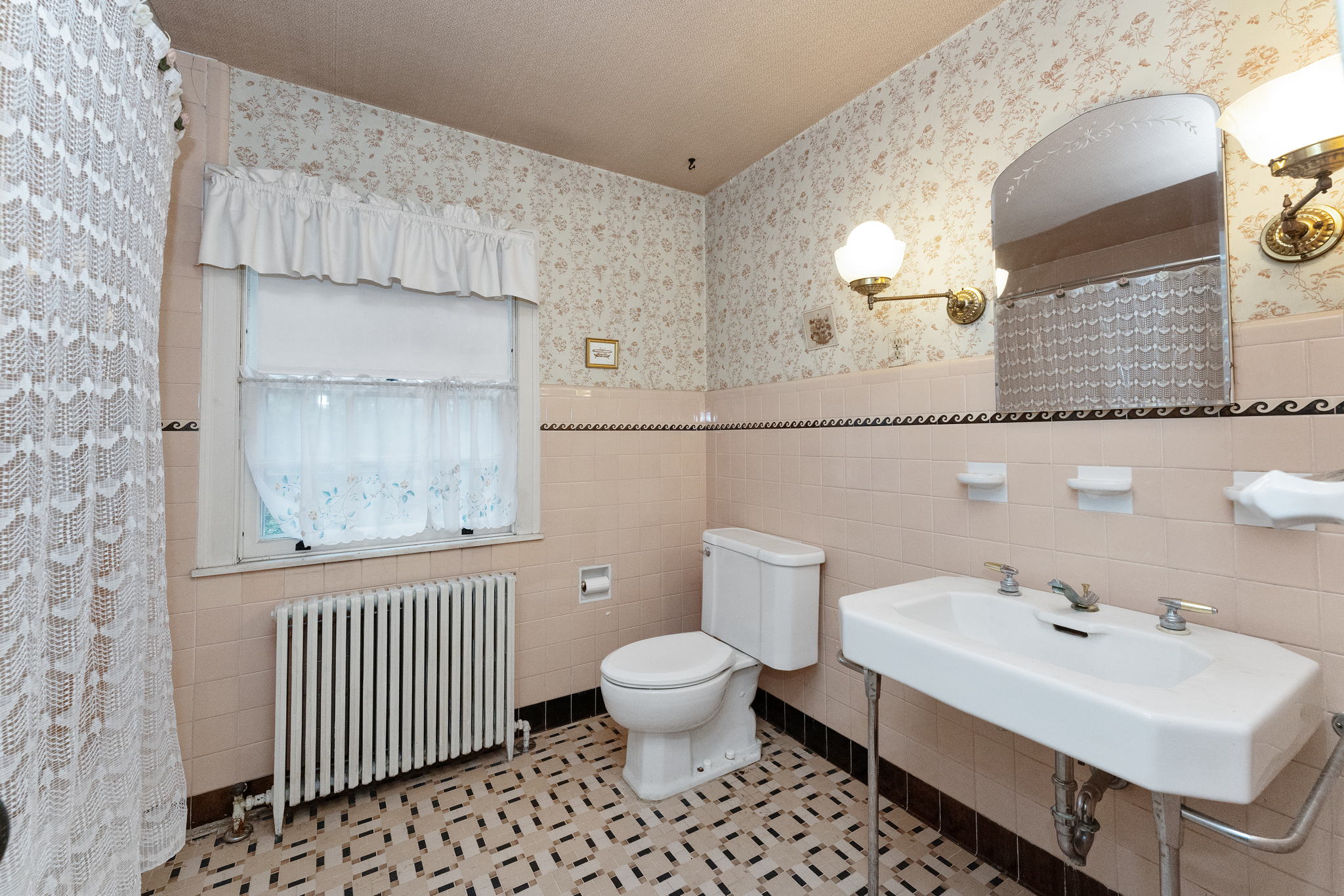 2105 Chestnut Ct, Pottstown, PA 19465, US Photo 23