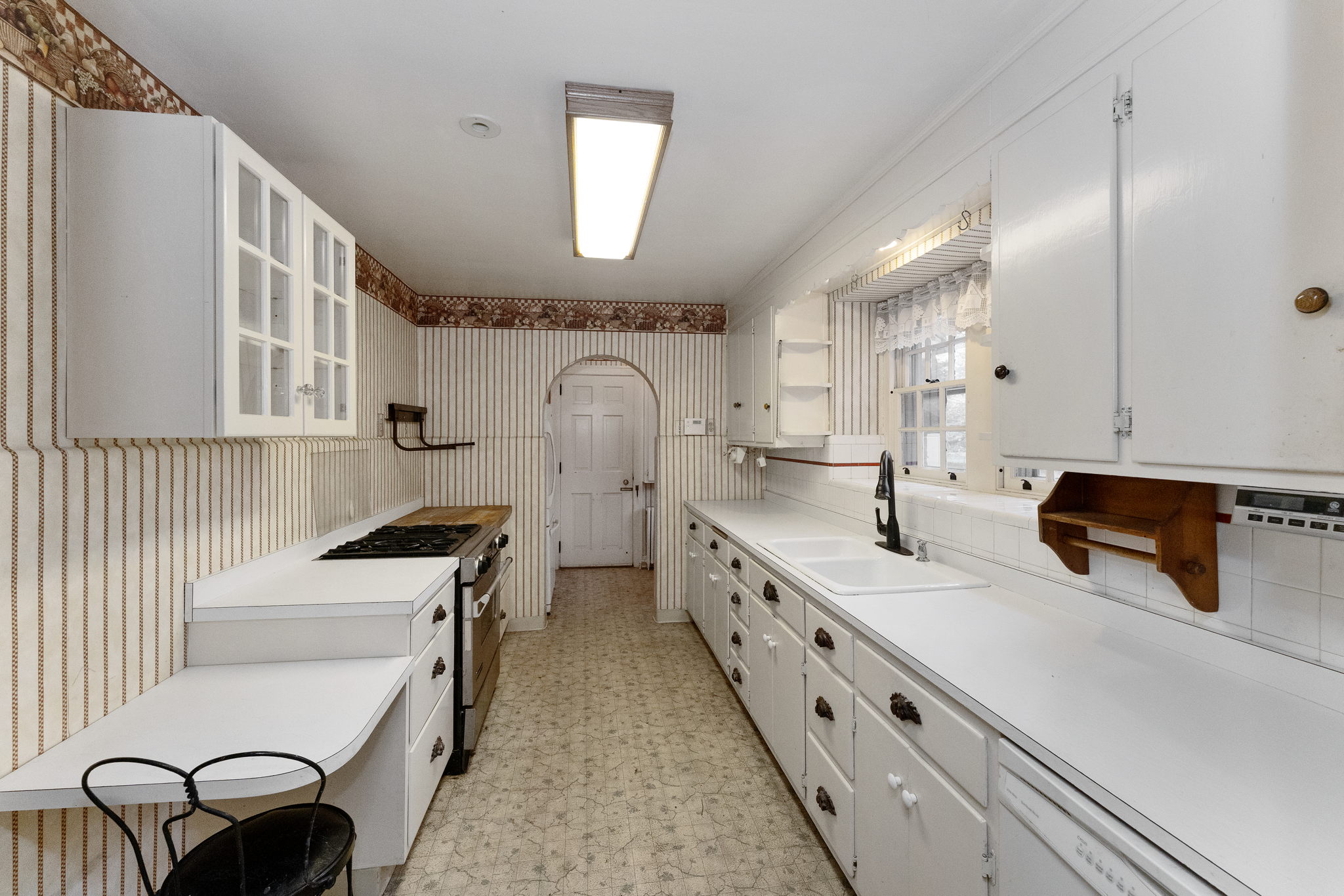 2105 Chestnut Ct, Pottstown, PA 19465, US Photo 11