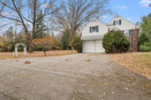 2105 Chestnut Ct, Pottstown, PA 19465, US Photo 29