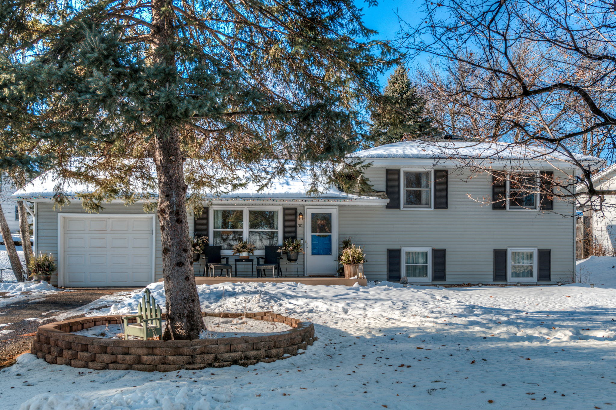 301 Pinewood Dr, Apple Valley, MN 55124 ArchiPix