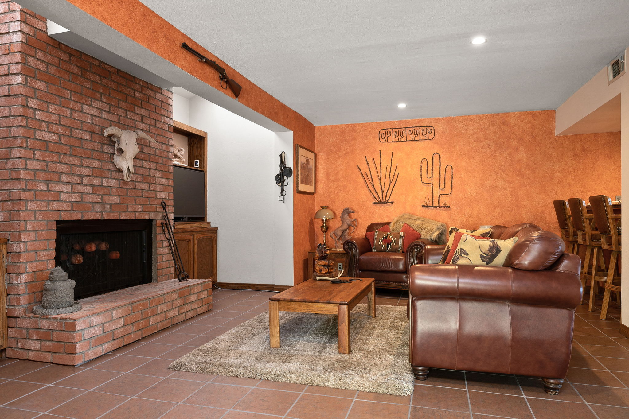 82 Arnaz Dr, Oak View, CA 93022, USA Photo 21