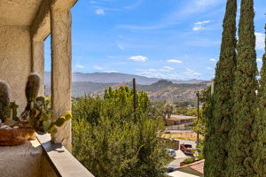 82 Arnaz Dr, Oak View, CA 93022, USA Photo 14