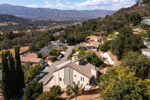 82 Arnaz Dr, Oak View, CA 93022, USA Photo 3