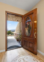 82 Arnaz Dr, Oak View, CA 93022, USA Photo 5