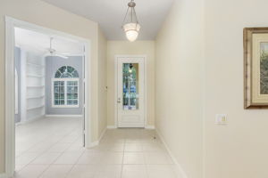 5025 Jarvis Ln, Naples, FL 34119, US Photo 4