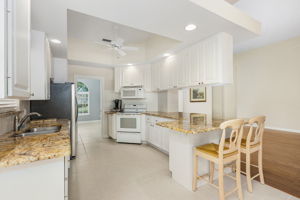 5025 Jarvis Ln, Naples, FL 34119, US Photo 8