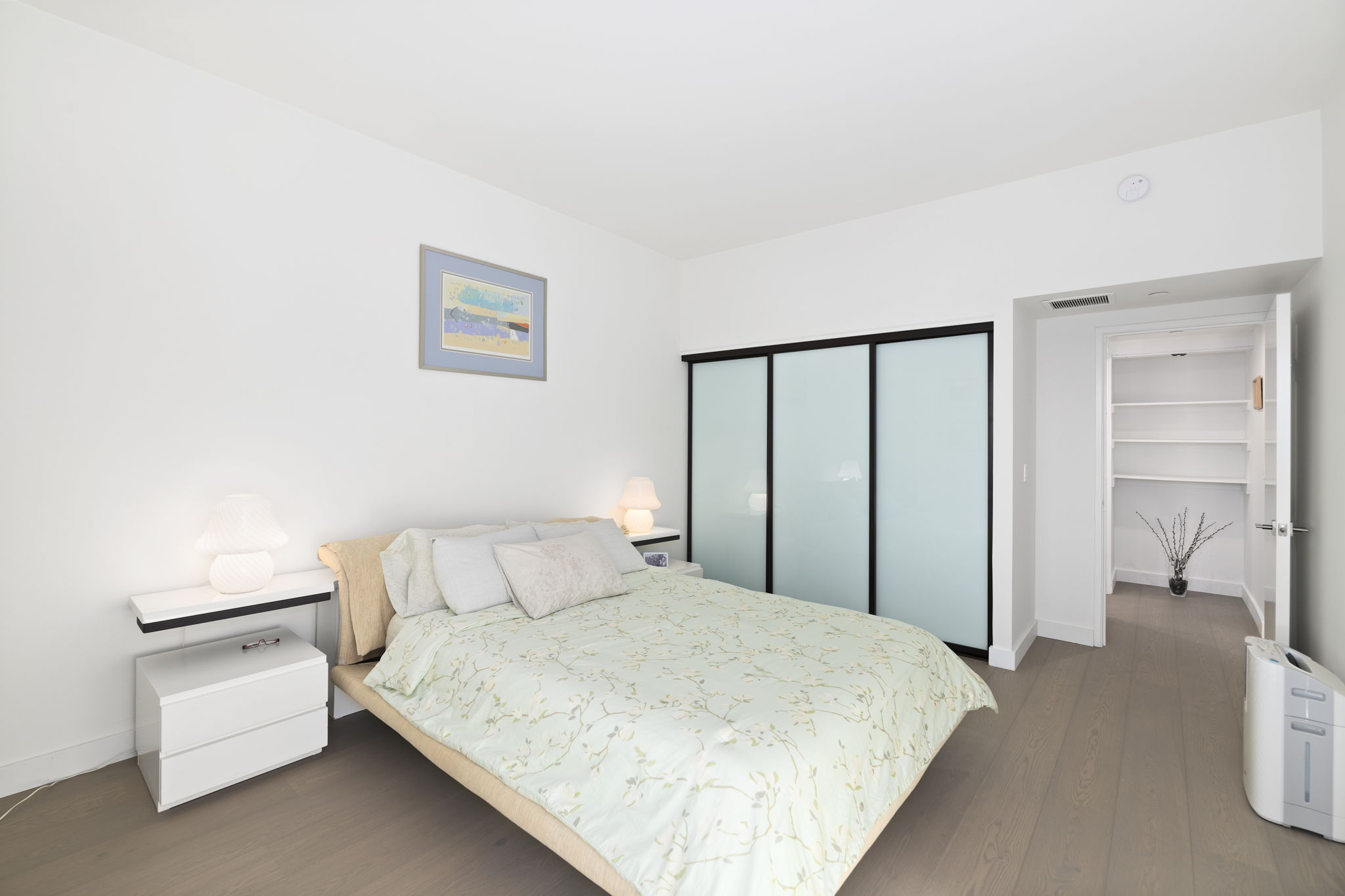 10445 Wilshire Blvd, Los Angeles, CA 90024, US Photo 16