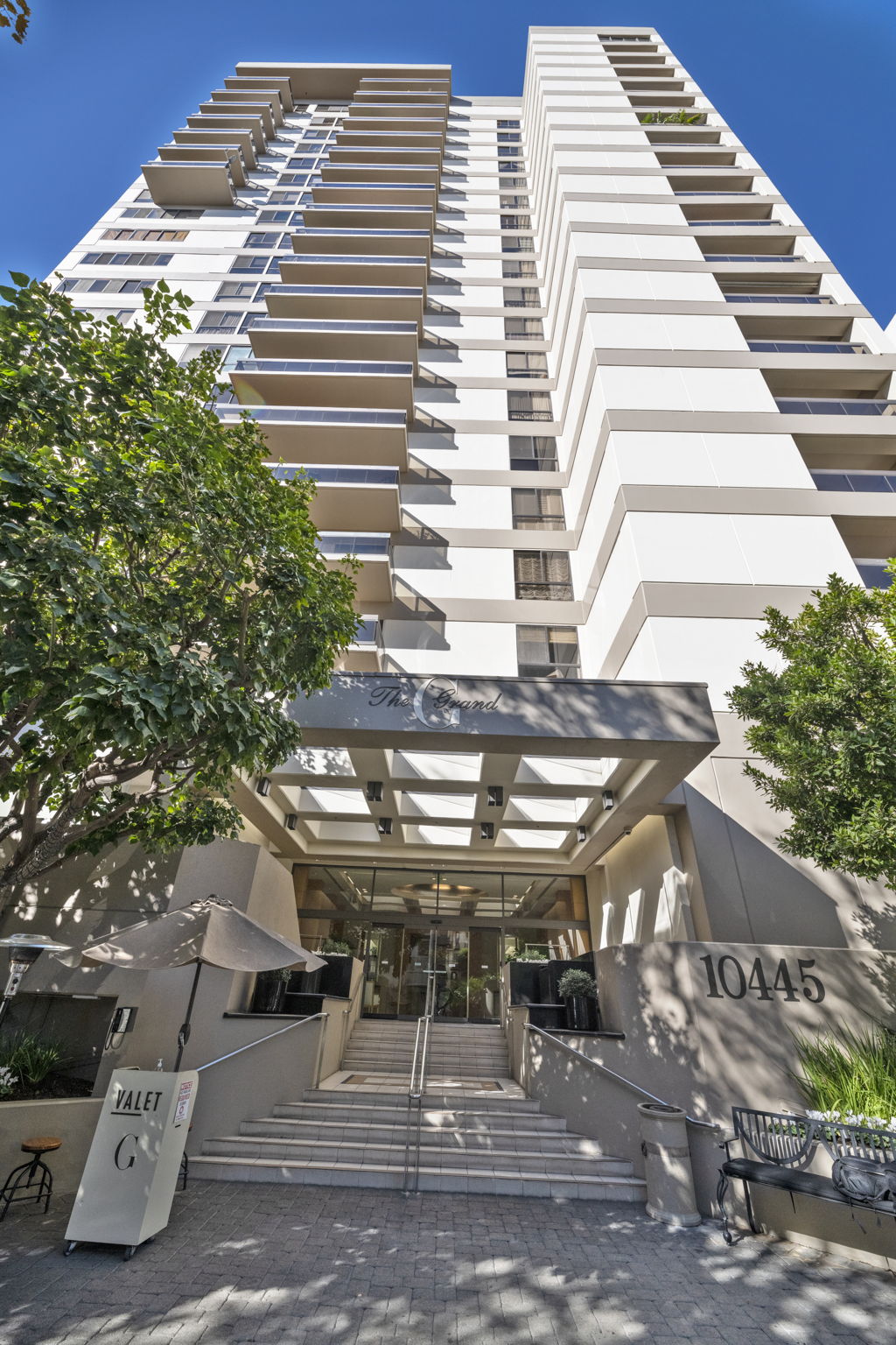 10445 Wilshire Blvd, Los Angeles, CA 90024, US Photo 35