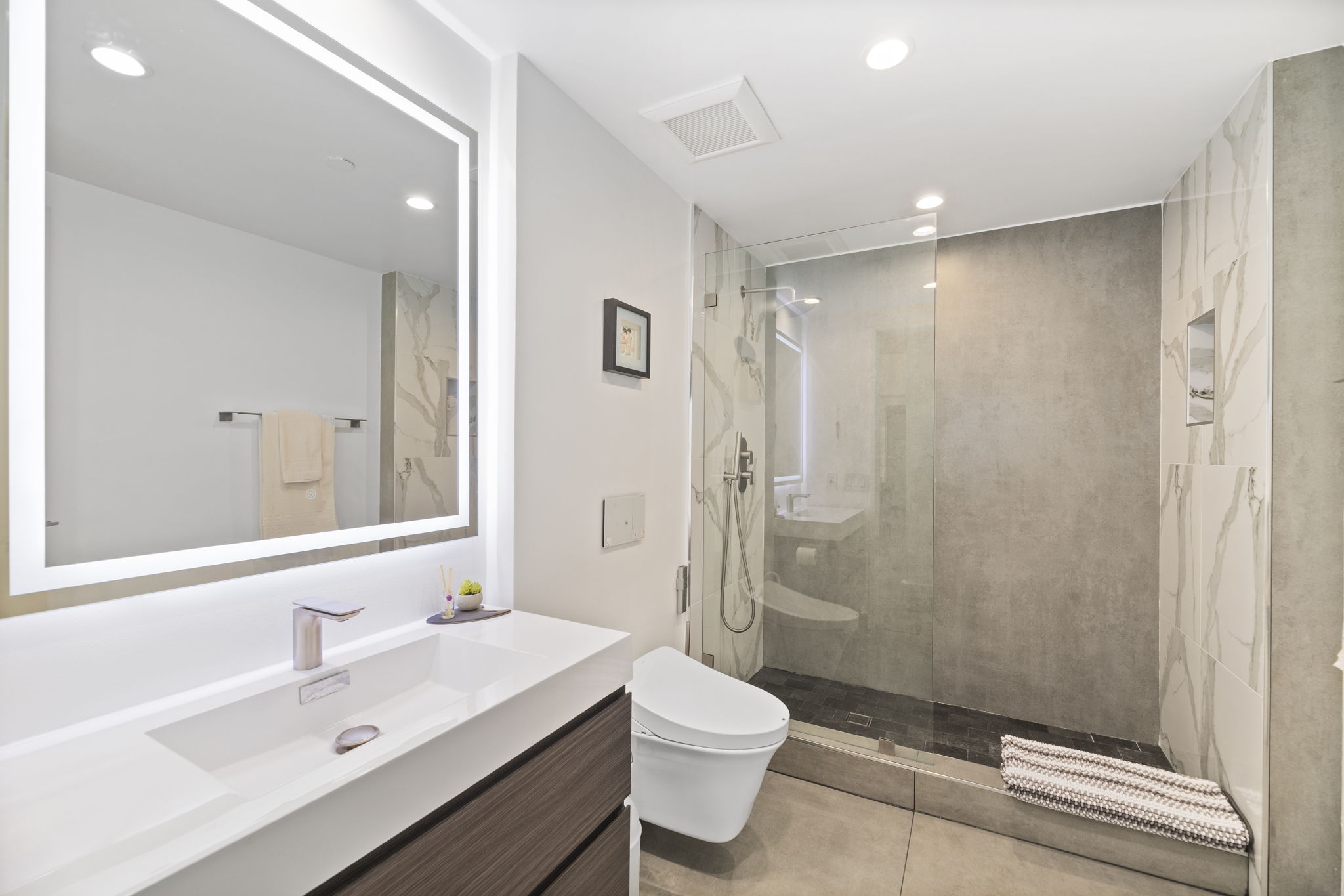 10445 Wilshire Blvd, Los Angeles, CA 90024, US Photo 19