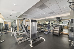 10445 Wilshire Blvd, Los Angeles, CA 90024, US Photo 26