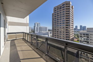 10445 Wilshire Blvd, Los Angeles, CA 90024, US Photo 21