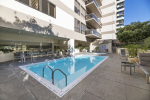 10445 Wilshire Blvd, Los Angeles, CA 90024, US Photo 29