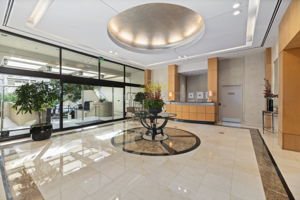 10445 Wilshire Blvd, Los Angeles, CA 90024, US Photo 36