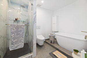 10445 Wilshire Blvd, Los Angeles, CA 90024, US Photo 13