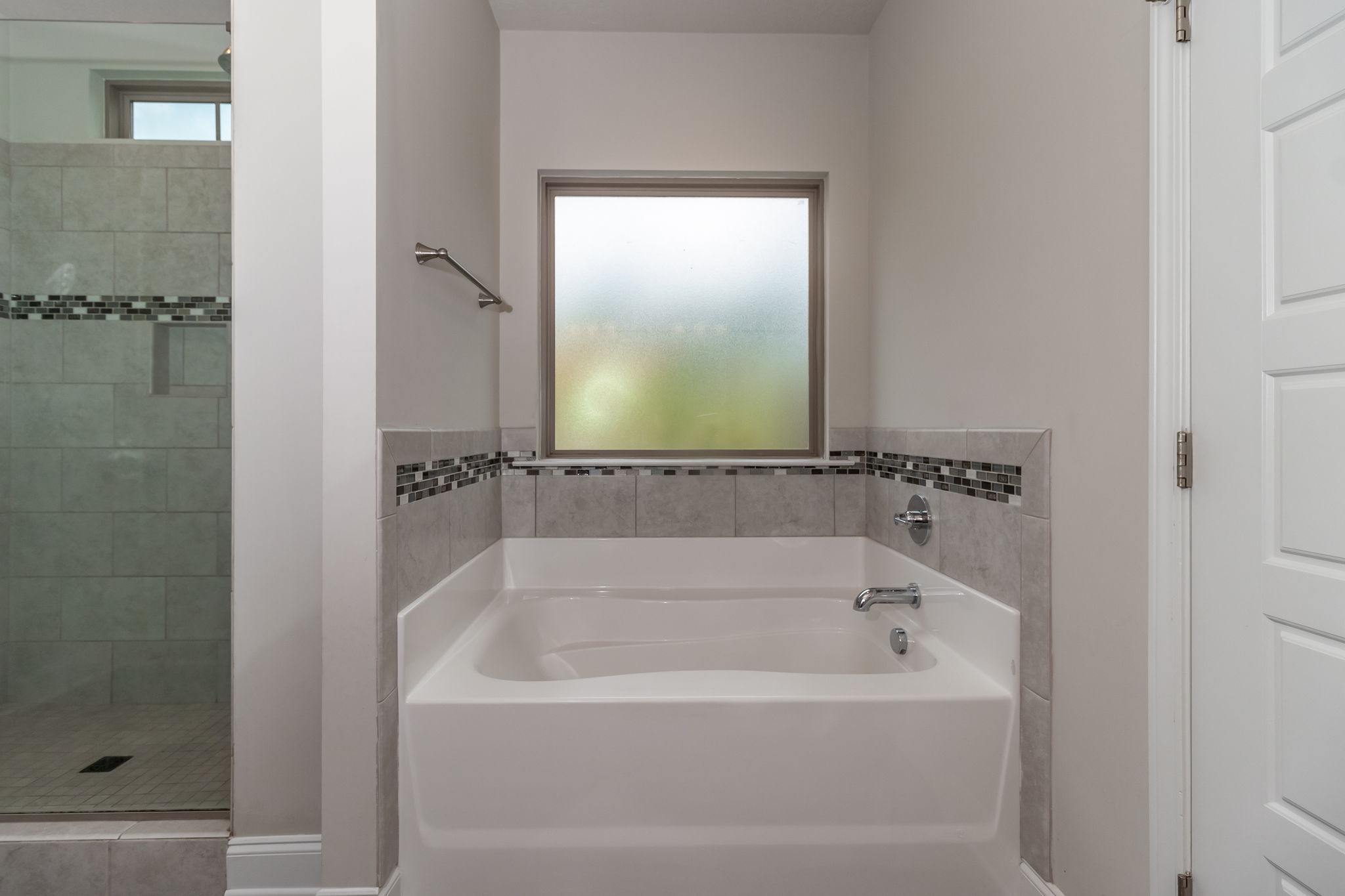 Owner's En-Suite Bath