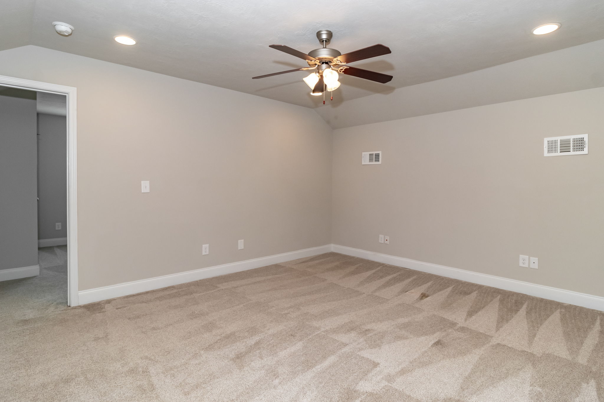 Bonus Room