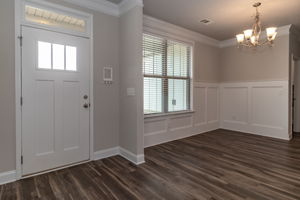 Entryway/Dining Area