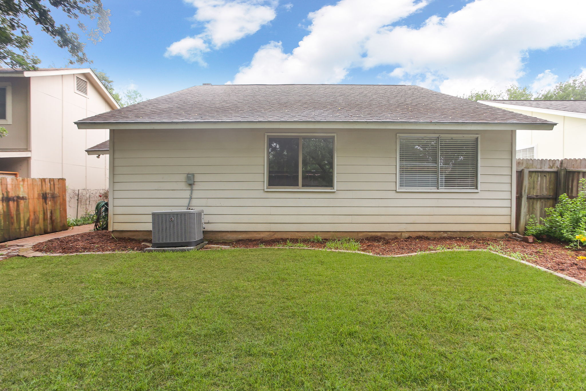728 Meadow Gate, Converse, TX 78109, USA Photo 15