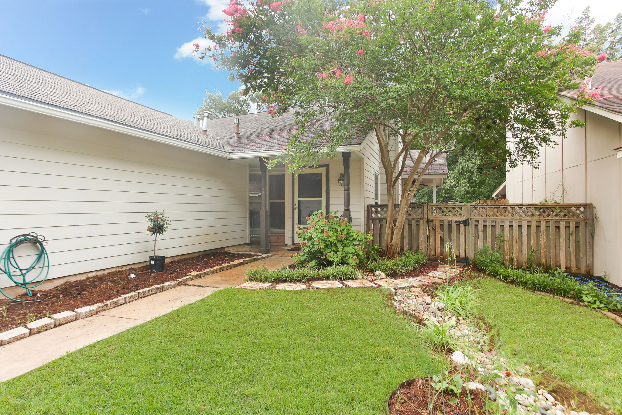 728 Meadow Gate, Converse, TX 78109, USA Photo 2