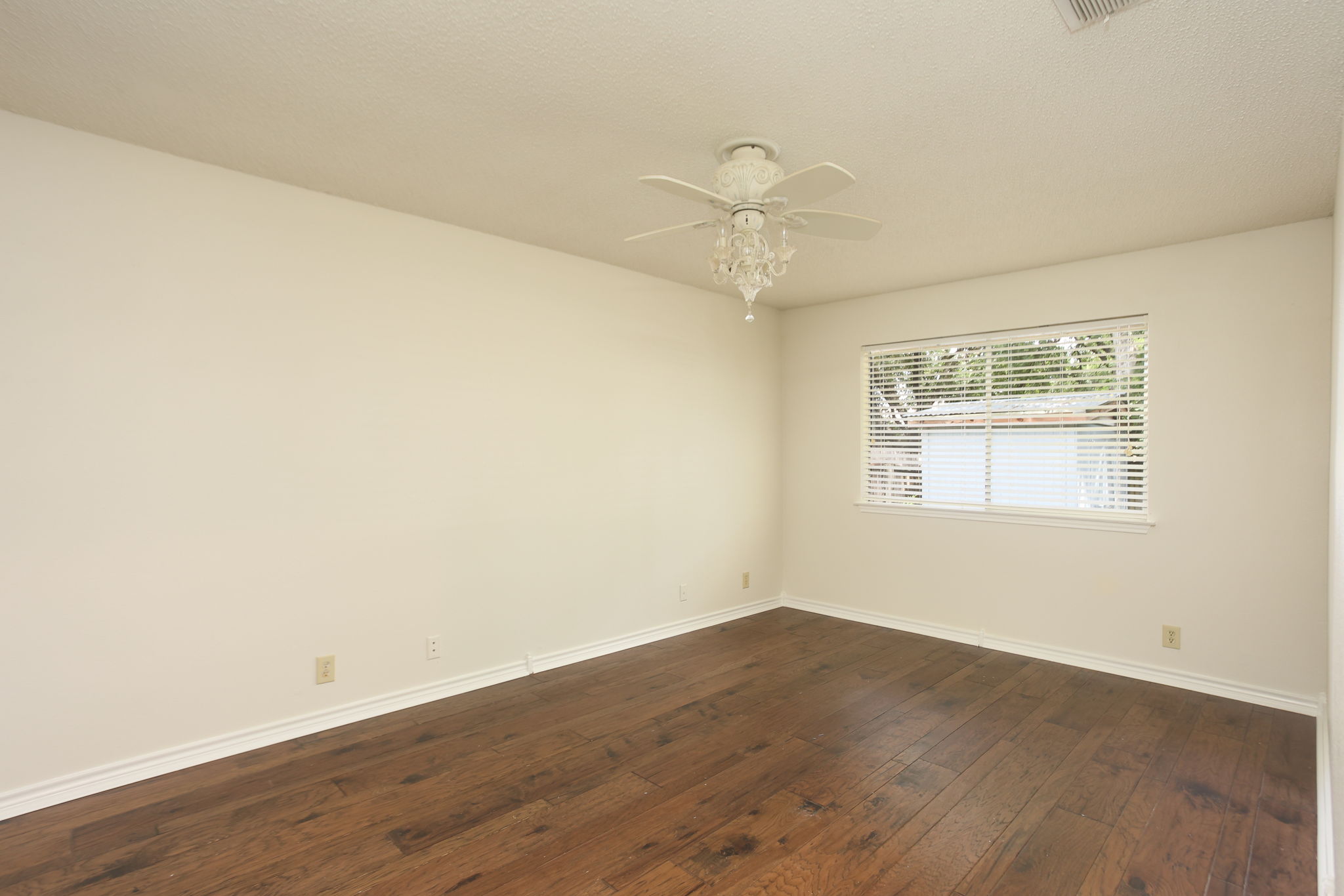 728 Meadow Gate, Converse, TX 78109, USA Photo 11