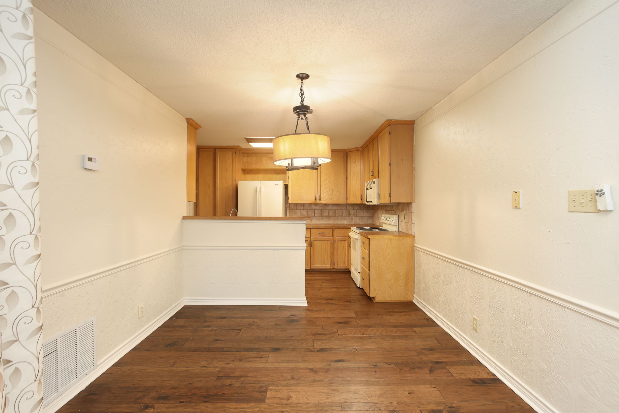 728 Meadow Gate, Converse, TX 78109, USA Photo 5
