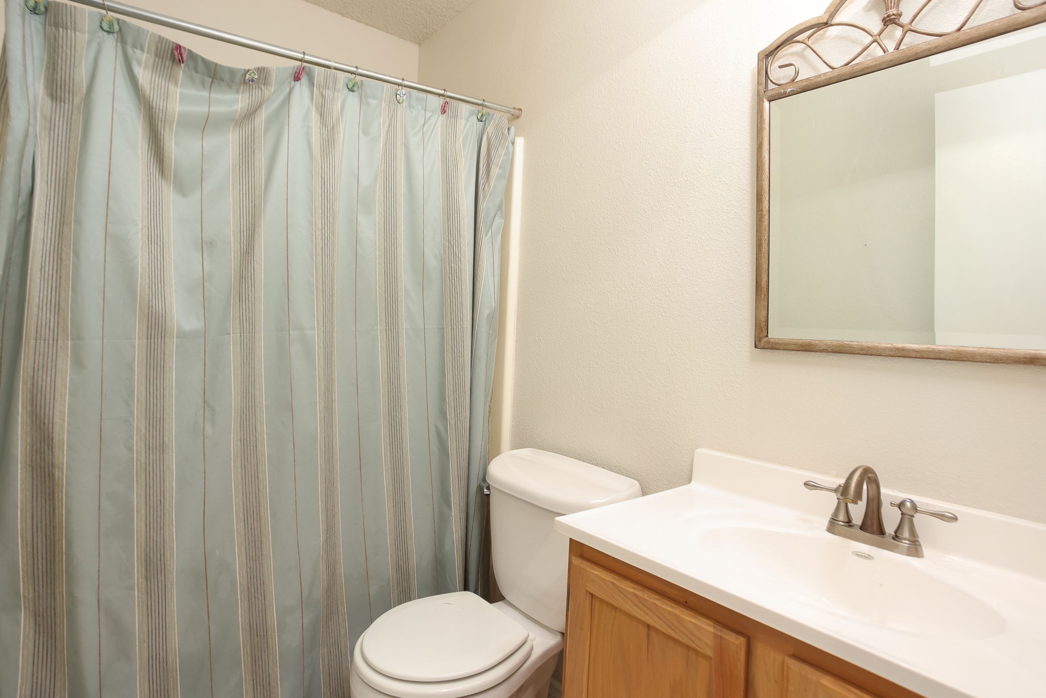 728 Meadow Gate, Converse, TX 78109, USA Photo 9