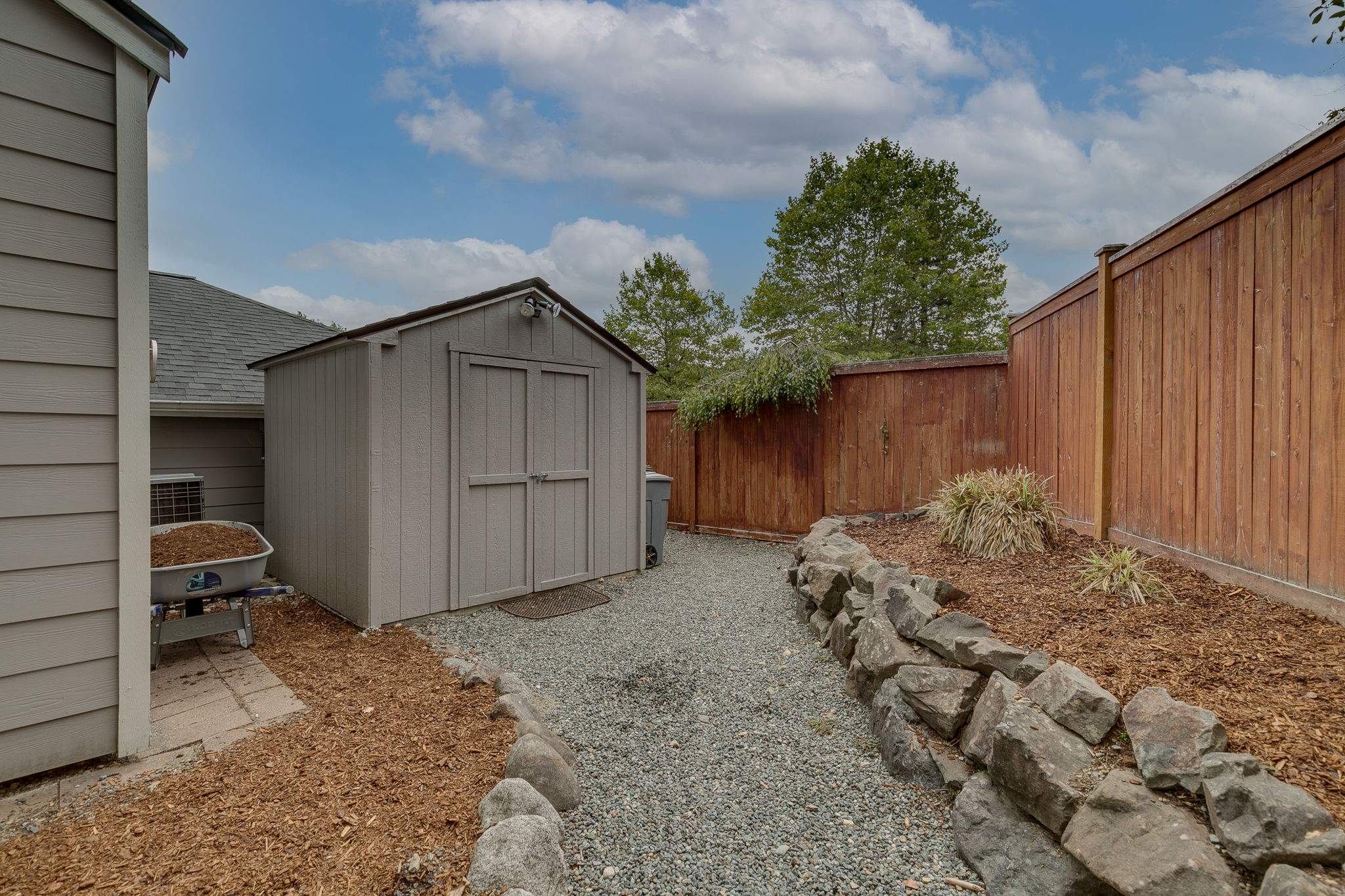 1365 Hemlock Ave SW, North Bend, WA 98045, USA Photo 10