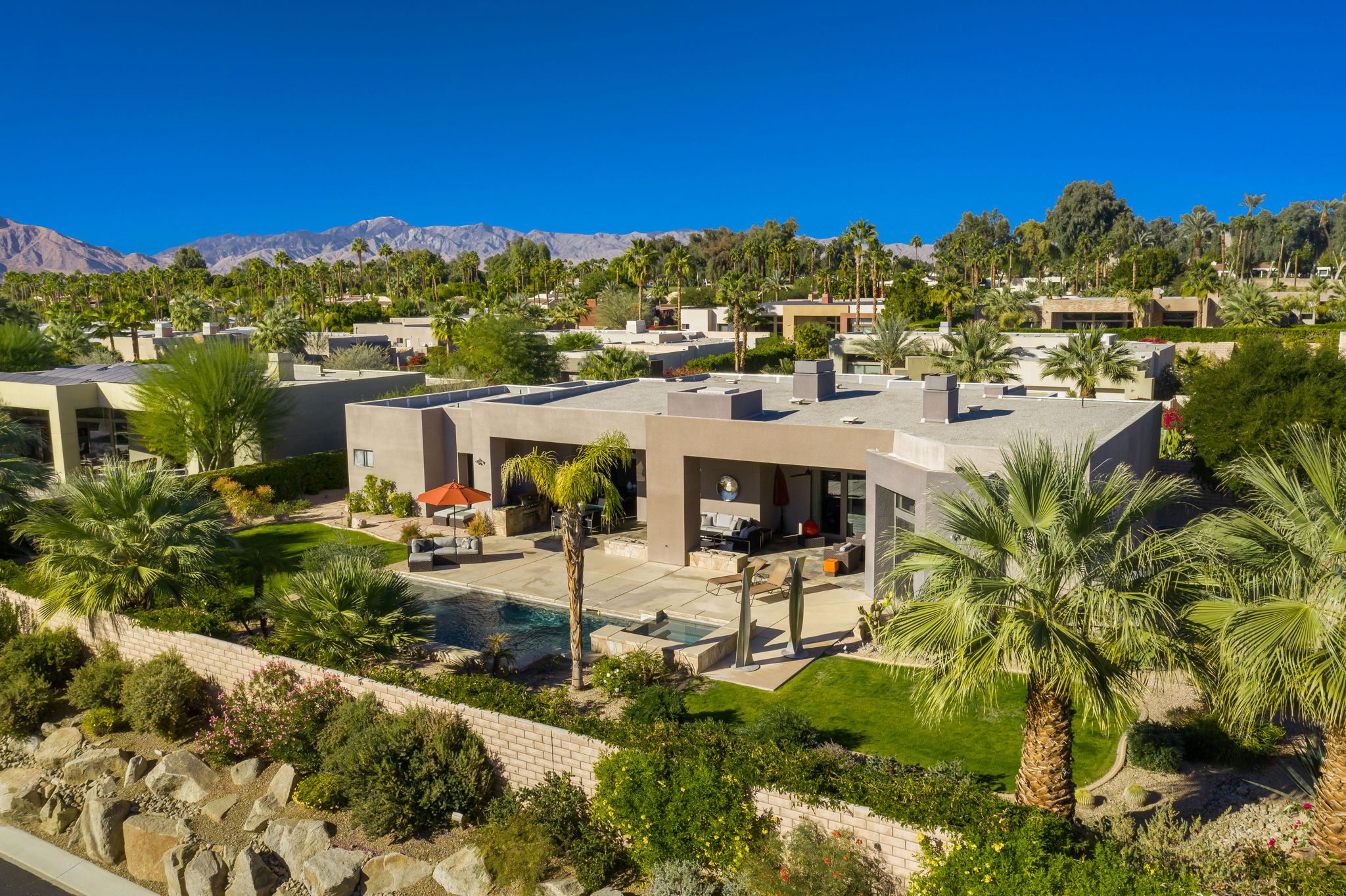 14 Ledgestone Ln, Rancho Mirage, CA 92270, US Photo 5