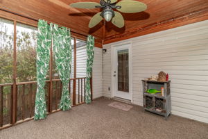 Screened-in Porch