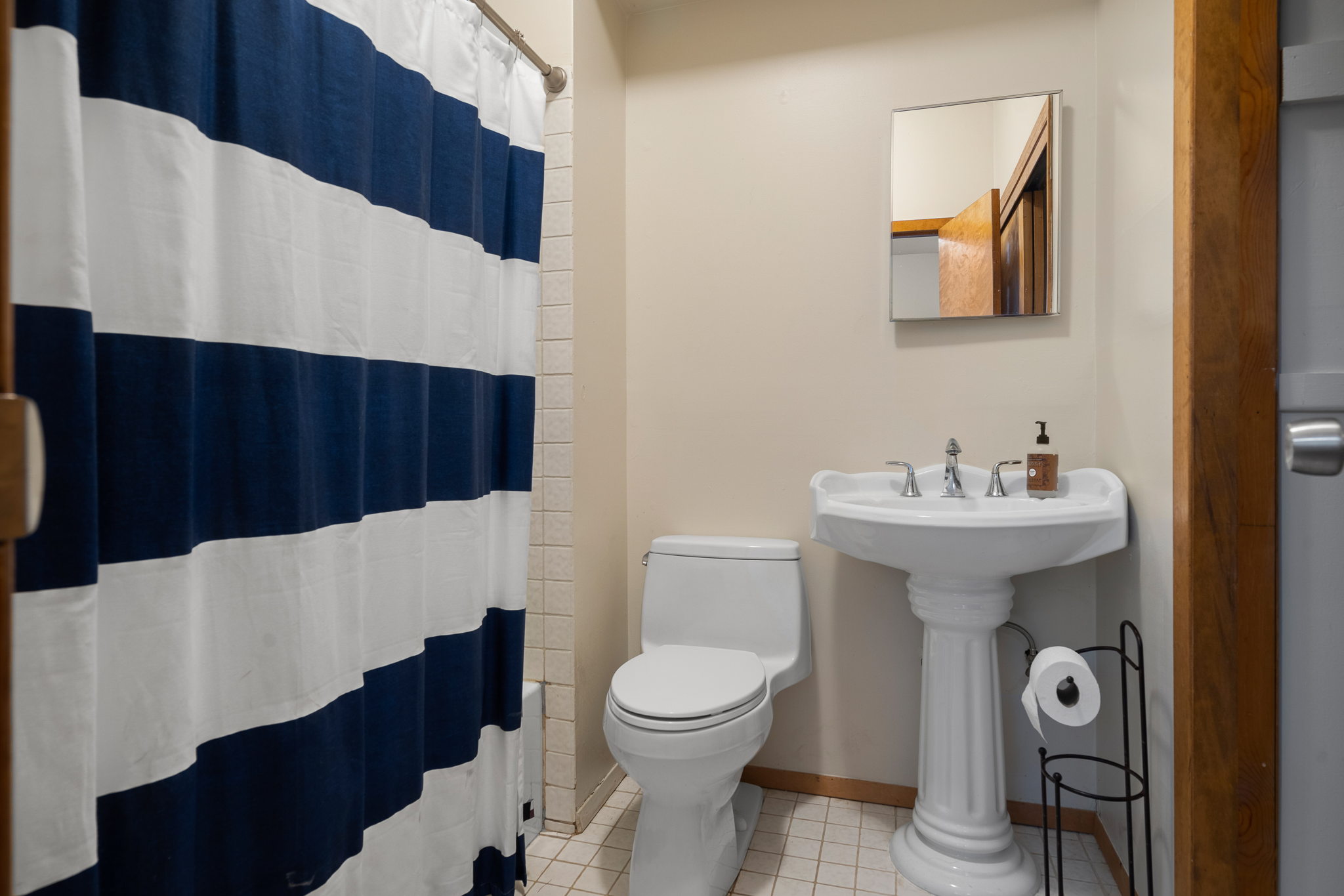 1535 Laurel Hollow Rd, Syosset, NY 11791, USA Photo 37