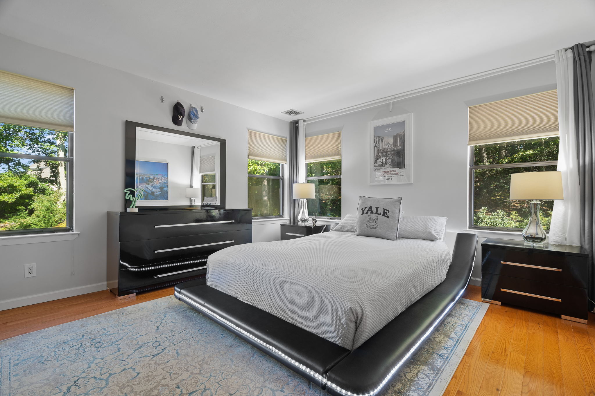 1535 Laurel Hollow Rd, Syosset, NY 11791, USA Photo 32