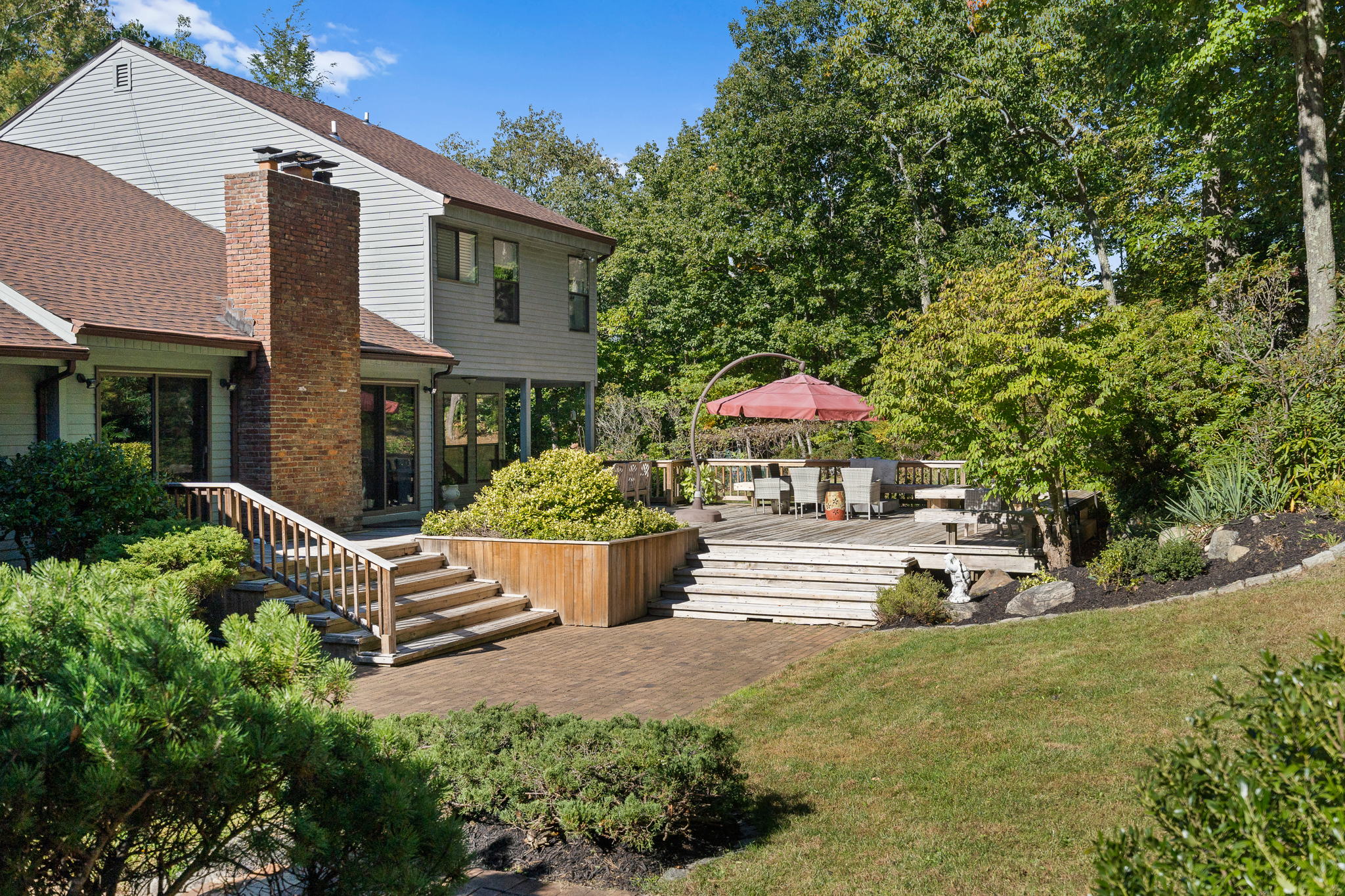 1535 Laurel Hollow Rd, Syosset, NY 11791, USA Photo 42