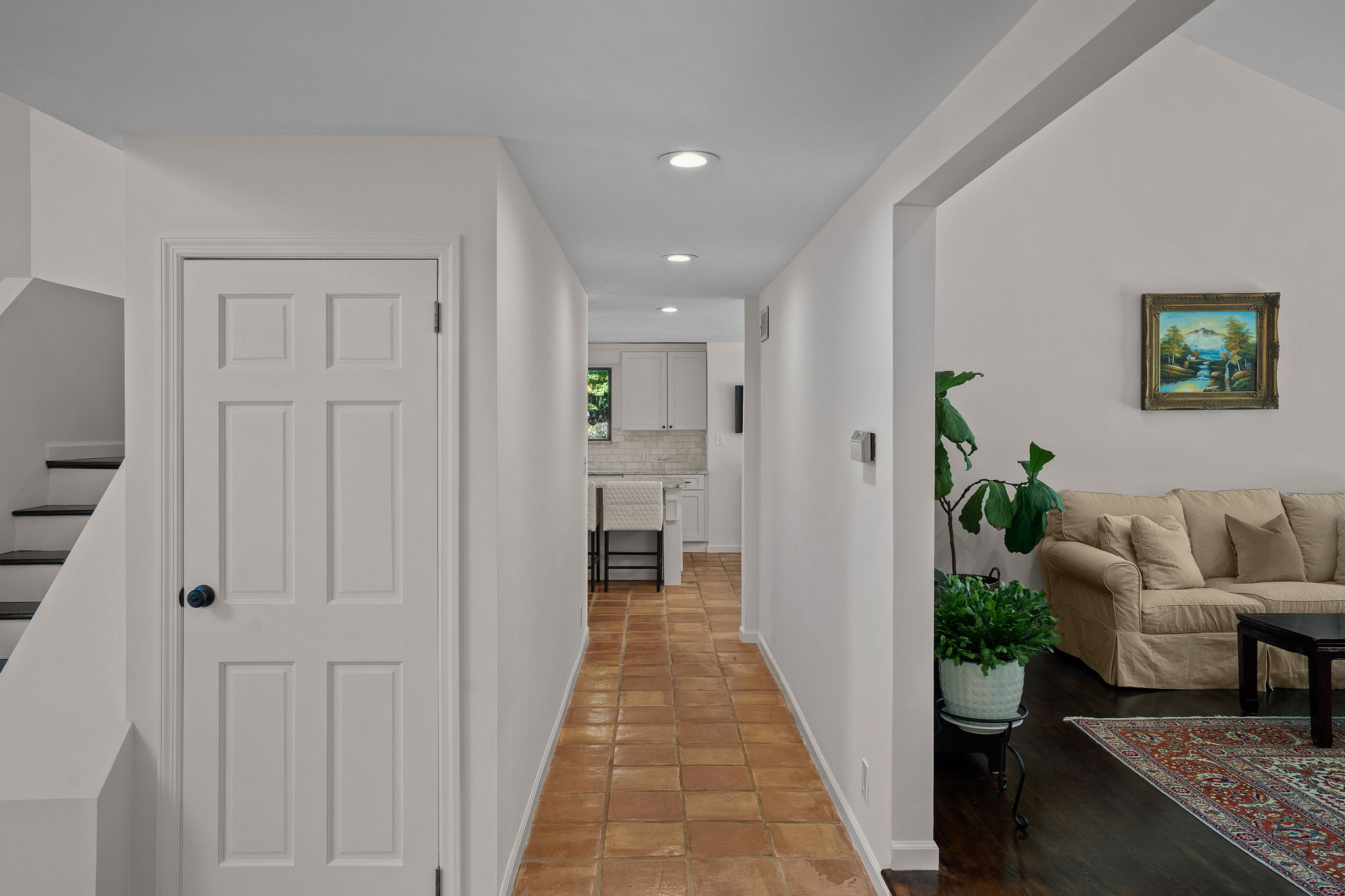 1535 Laurel Hollow Rd, Syosset, NY 11791, USA Photo 12