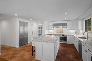 1535 Laurel Hollow Rd, Syosset, NY 11791, USA Photo 18