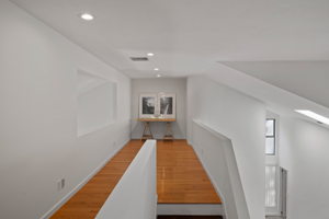 1535 Laurel Hollow Rd, Syosset, NY 11791, USA Photo 27