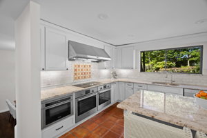 1535 Laurel Hollow Rd, Syosset, NY 11791, USA Photo 17