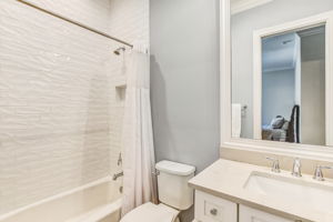 Ensuite Bedroom 2 Bath