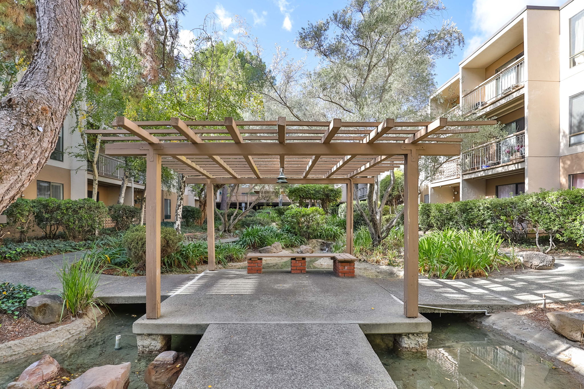 460 N Civic Dr 317, Walnut Creek, CA 94596, US Photo 14