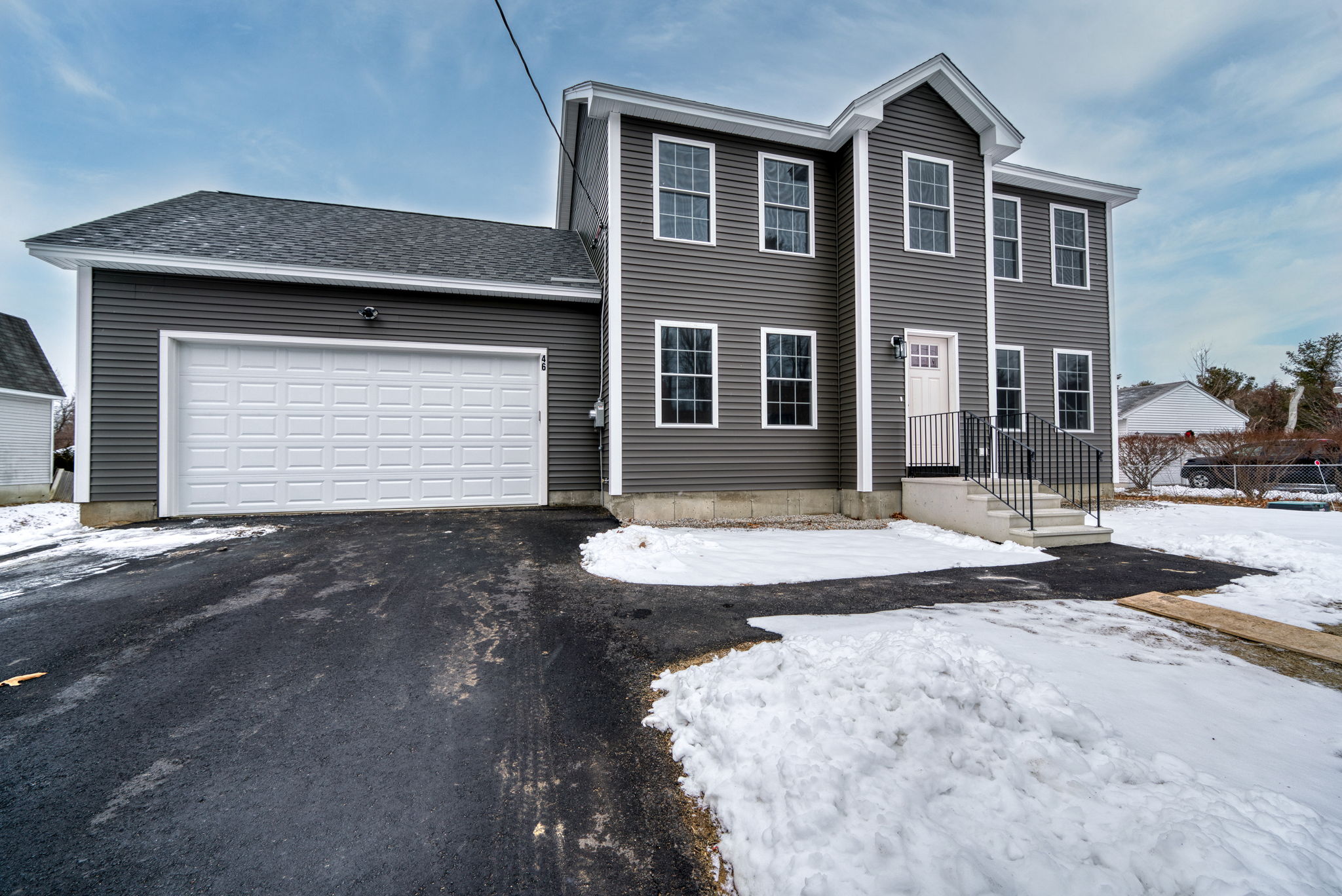 47 Hobart St, Manchester, NH 03104, US Photo 3