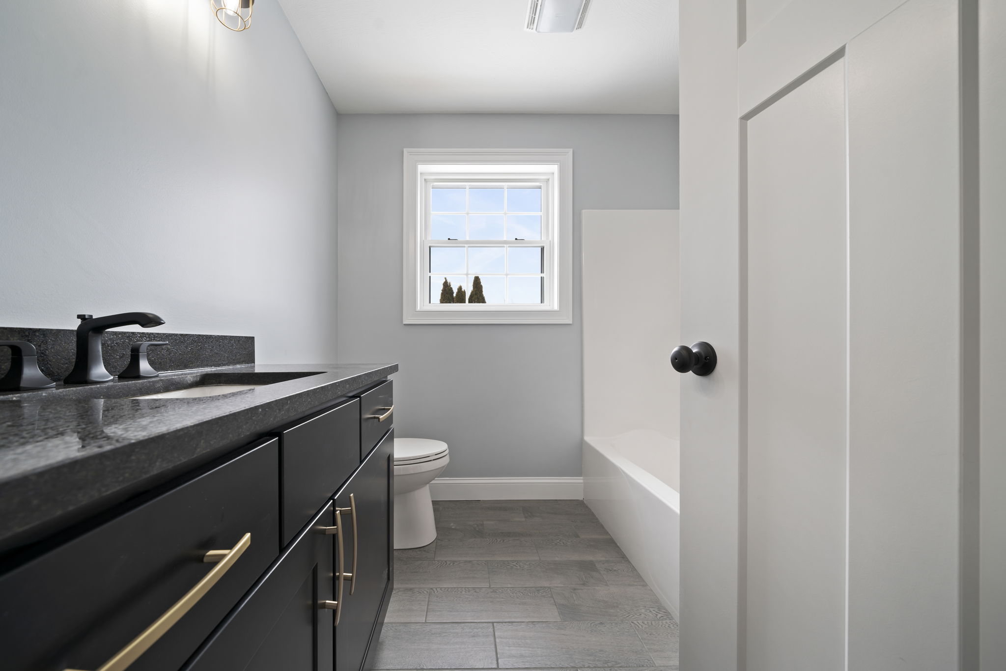 47 Hobart St, Manchester, NH 03104, US Photo 40