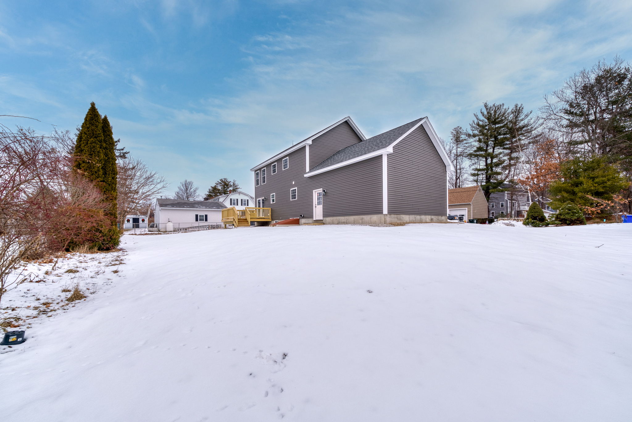 47 Hobart St, Manchester, NH 03104, US Photo 17