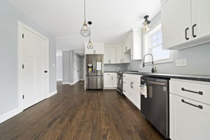 47 Hobart St, Manchester, NH 03104, US Photo 42