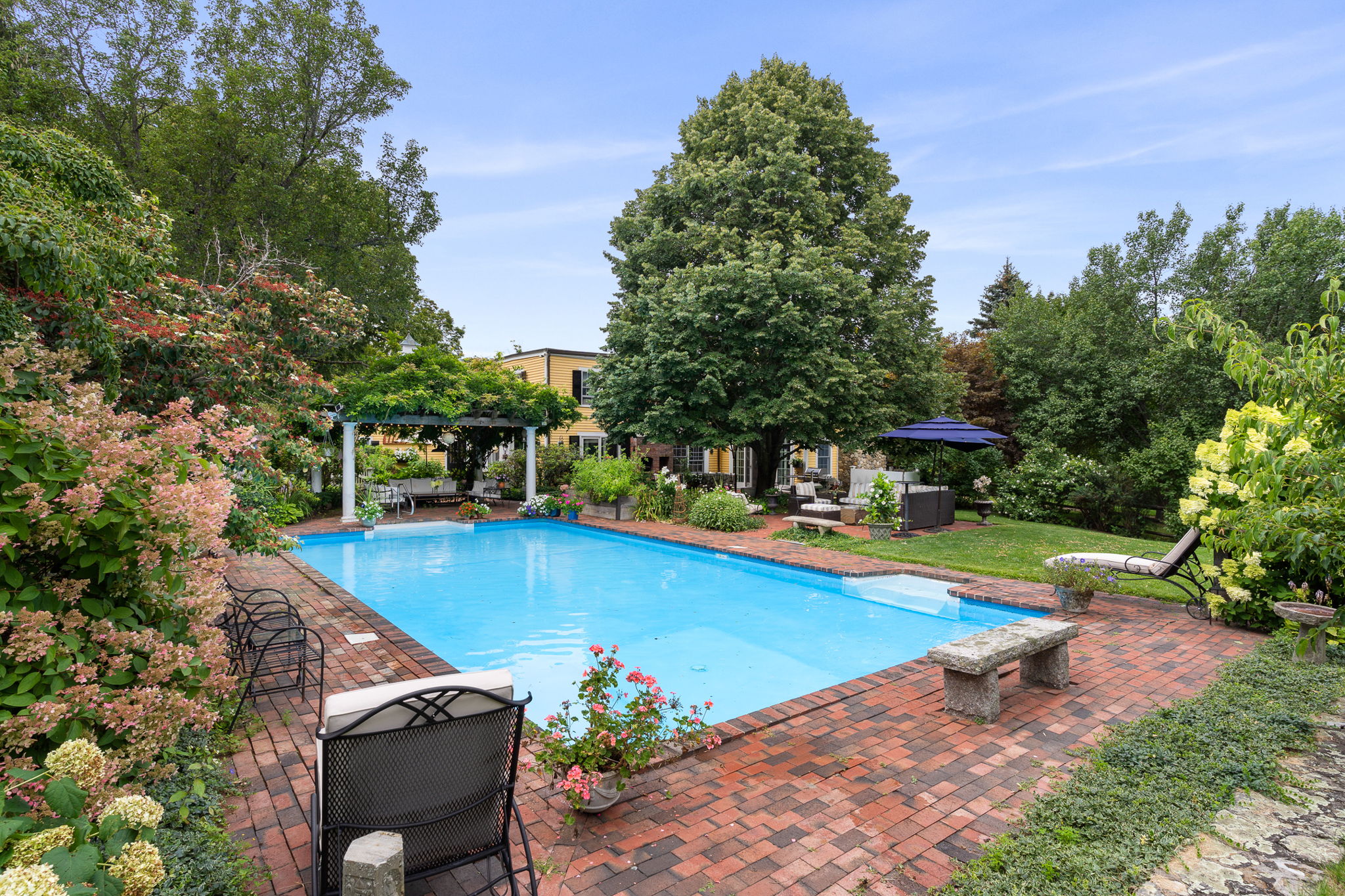 155 Cherry St, Wenham, MA 01984, USA Photo 9