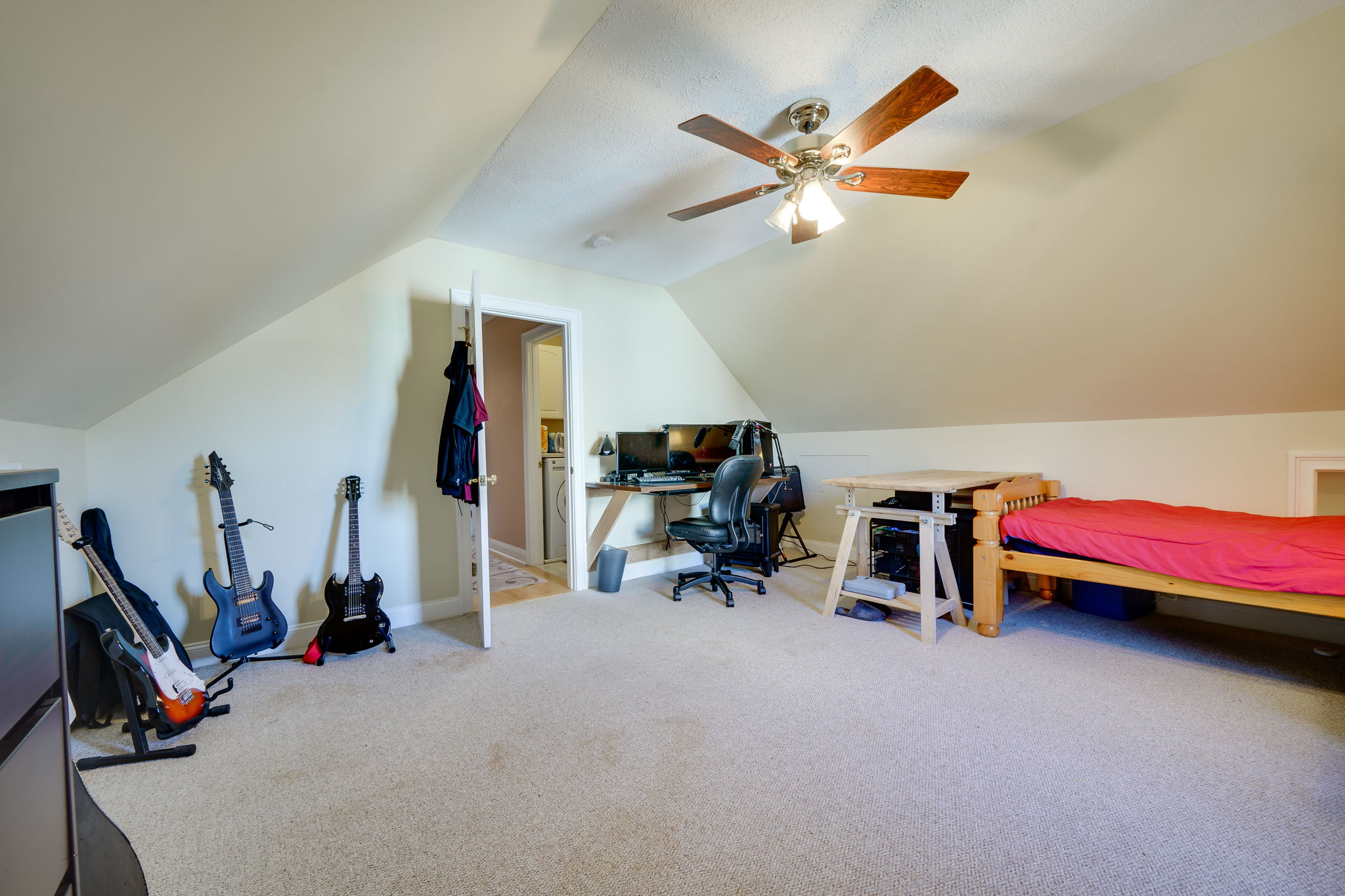 207 Tree Hill Rd, Berlin, CT 06037, US Photo 32