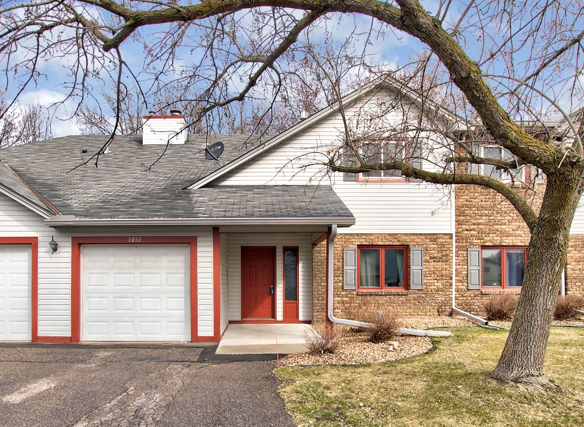 1031 Greenhaven Dr 1803, Vadnais Heights, MN 55127 Nordy Photography
