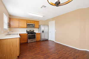 429 Atlantis, Kyle, TX 78640, USA Photo 9