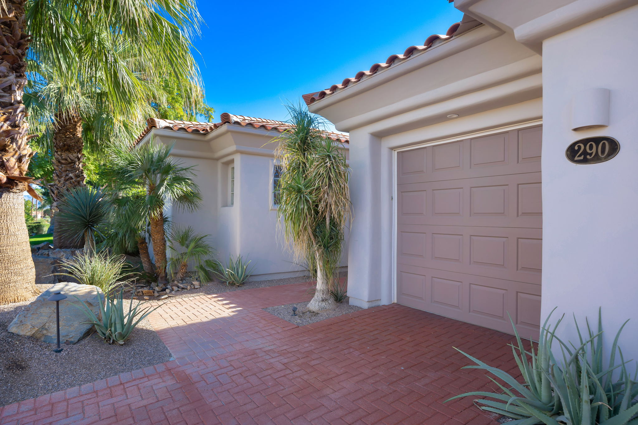 290 Loch Lomond Rd, Rancho Mirage, CA 92270, USA Photo 16